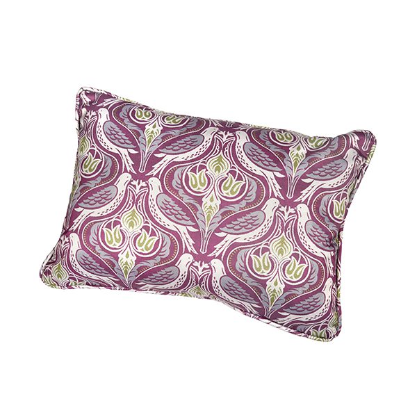 Rectangular piped cushion