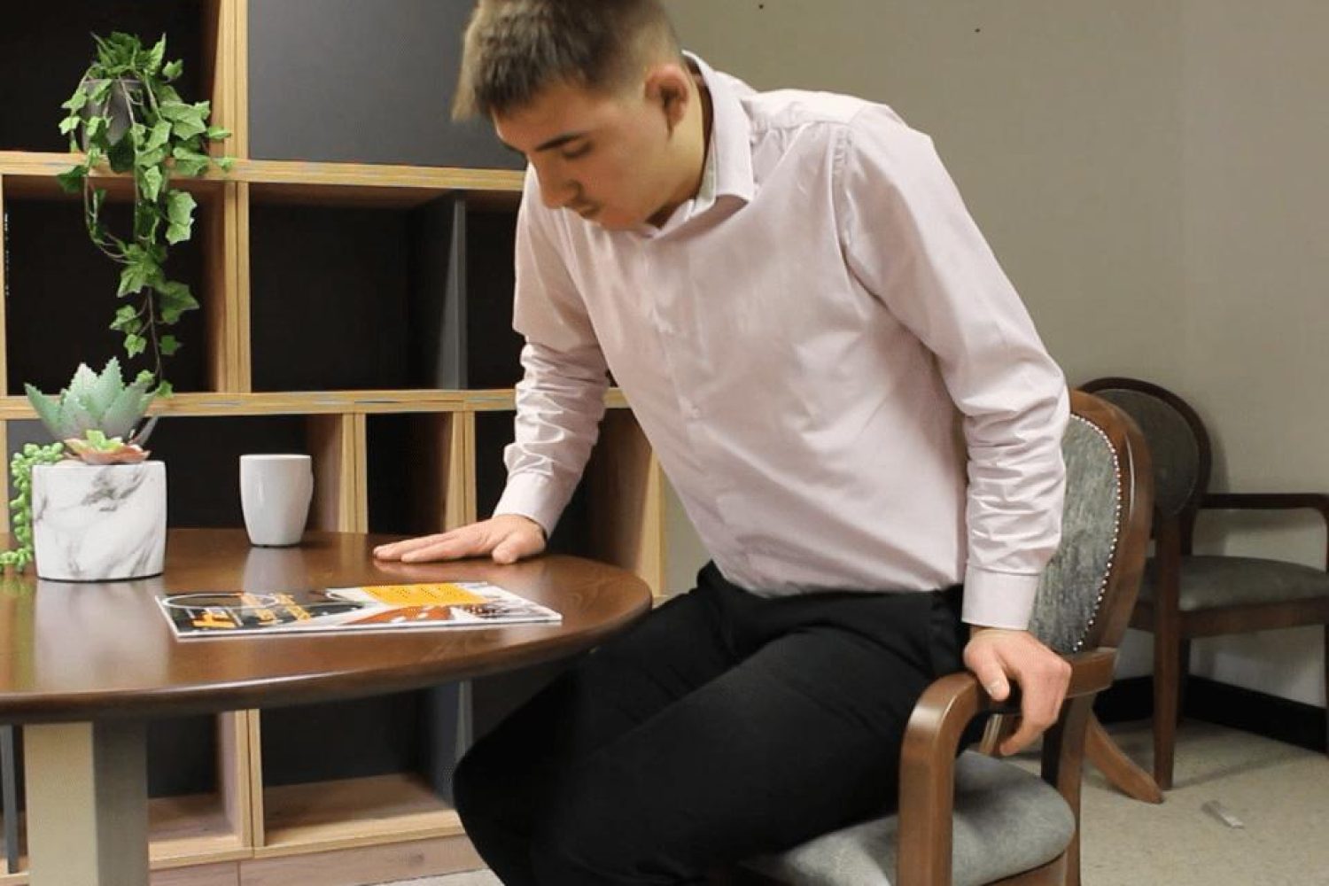 care home pedestal table